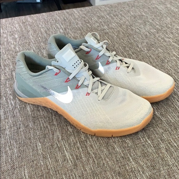 nike metcon stucco